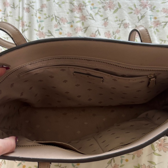 kate spade taupe leather tote in beige - Picture 3 of 7